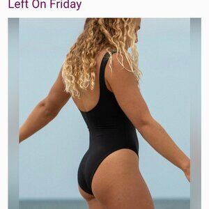 LEFT ON FRIDAY Streamline Suit
SUPER HIGH CUT LEG, MEDIUM BUM COVERAGE
$180